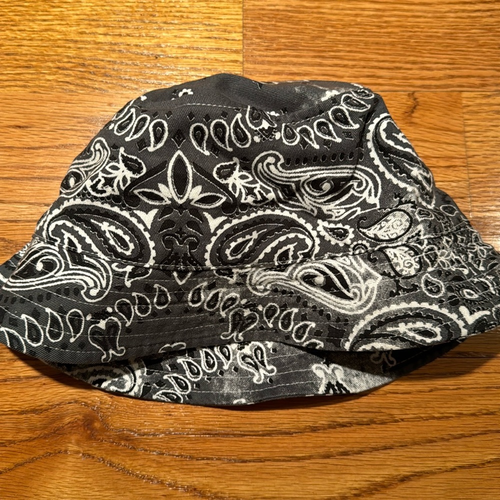 FBZ (flowers by Zoe) bucket hat in adorable bandana print kids m/l